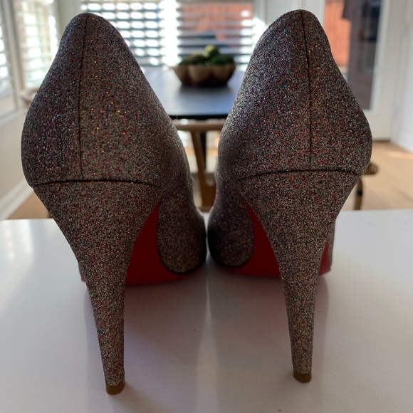 CHRISTIAN LOUBOUTIN Fifi 85 Silver Fine Glitter Round Toe Pump, EU38 - Like New! - Picture 3 of 7